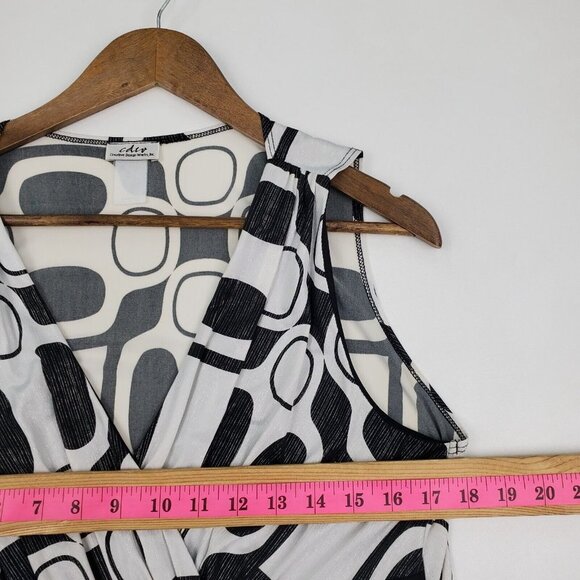 Womens Black & White Sleeveless‎ V-Neck Blouse Top Size L Beaded Waist Stretch - Picture 11 of 13